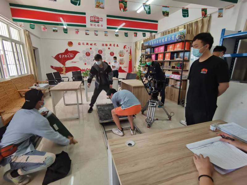 追星女孩心理学分析报告：玛沁县广告片拍摄公司揭秘饭圈应援式传播逻辑